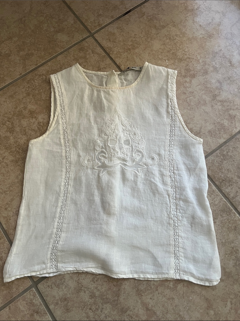 Zara Sleeveless top